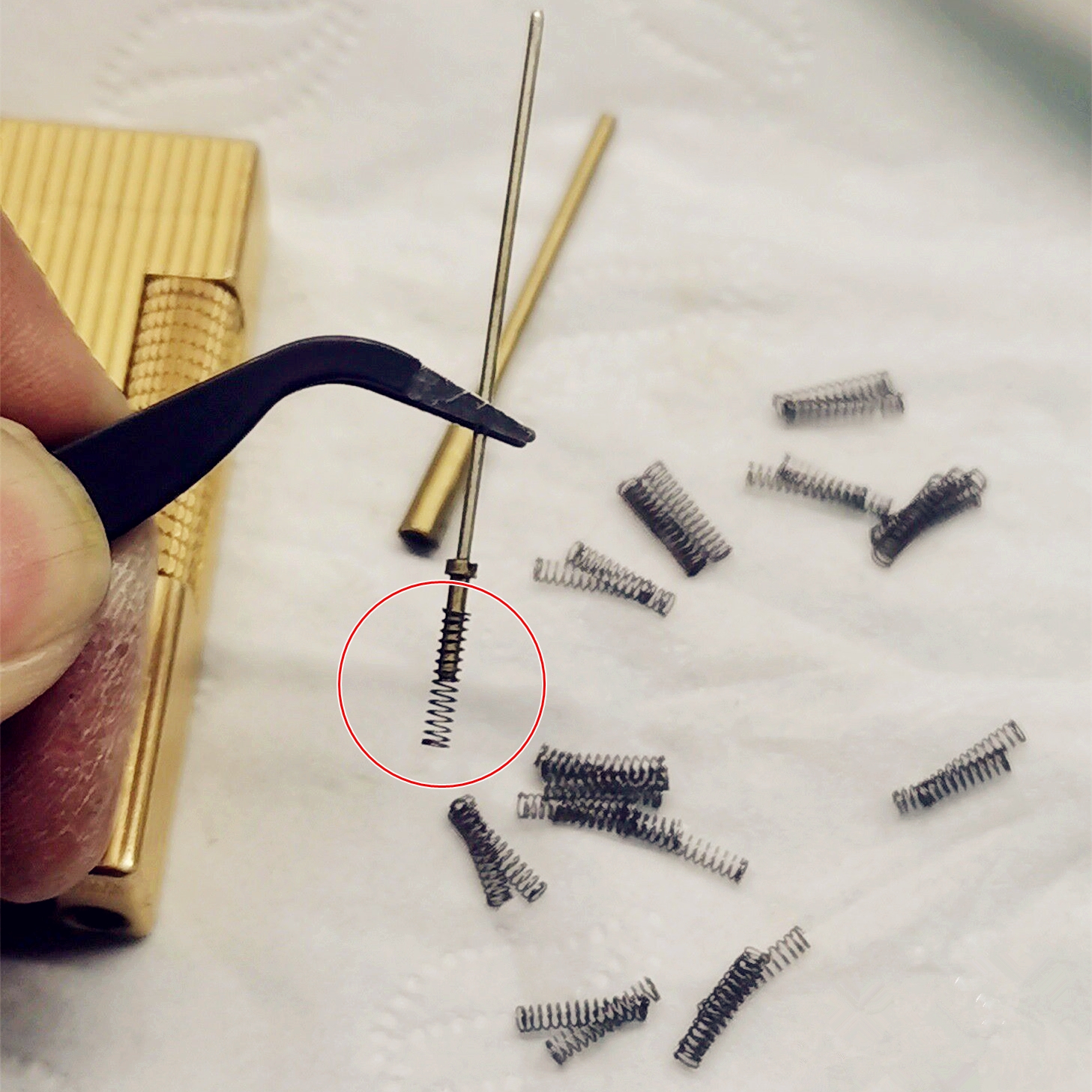 Metal Gas Nozzle Needle Spring - Lighter Insert Zippo recension och pris
